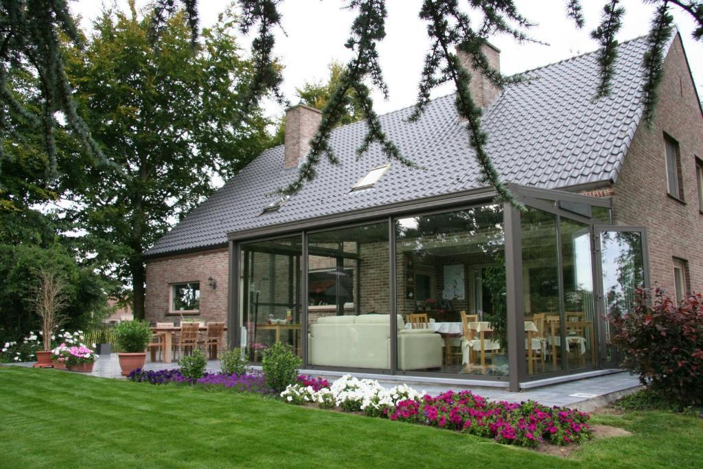 B&B Artiriacumhoeve Zedelgem Buitenkant foto
