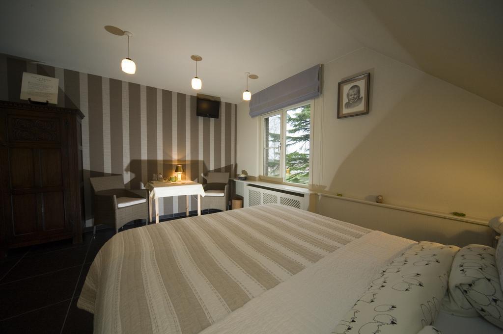 B&B Artiriacumhoeve Zedelgem Buitenkant foto