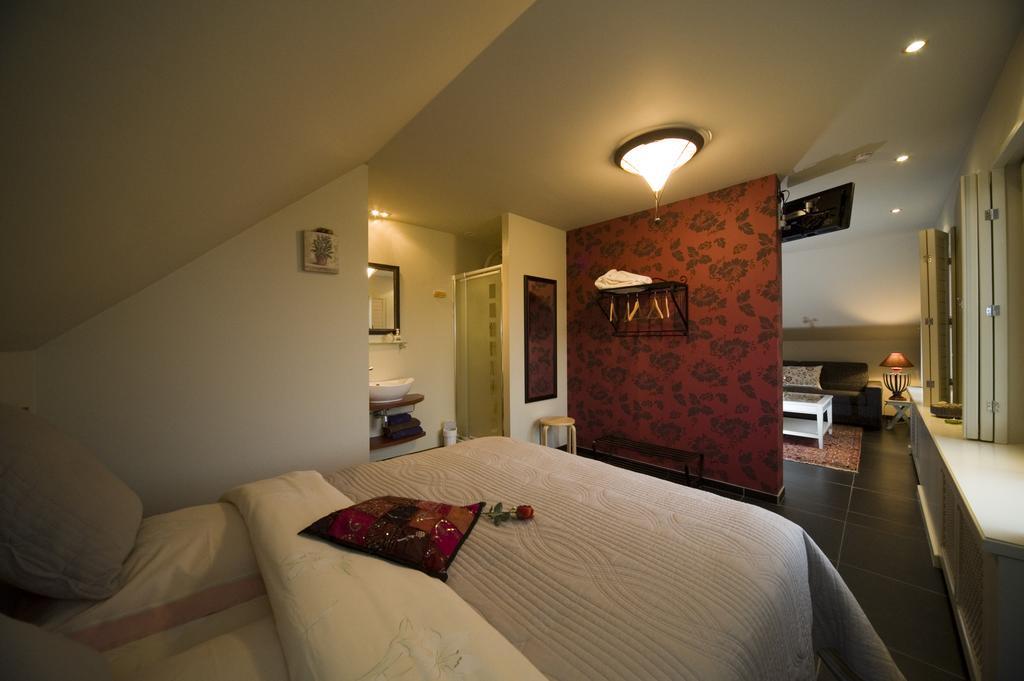 B&B Artiriacumhoeve Zedelgem Buitenkant foto