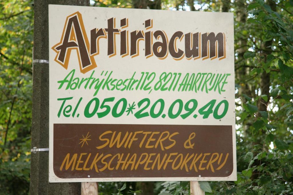 B&B Artiriacumhoeve Zedelgem Buitenkant foto